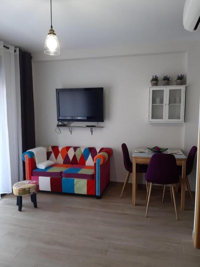 Captivating 2-Bed Apartment In Aguadulce 아구아둘세 외부 사진